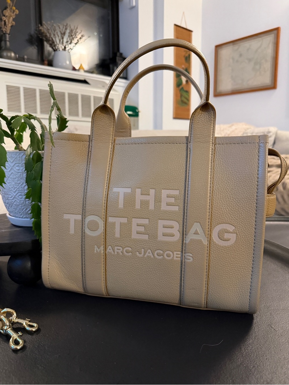 Marc Jacobs The Tote Bag in Tan